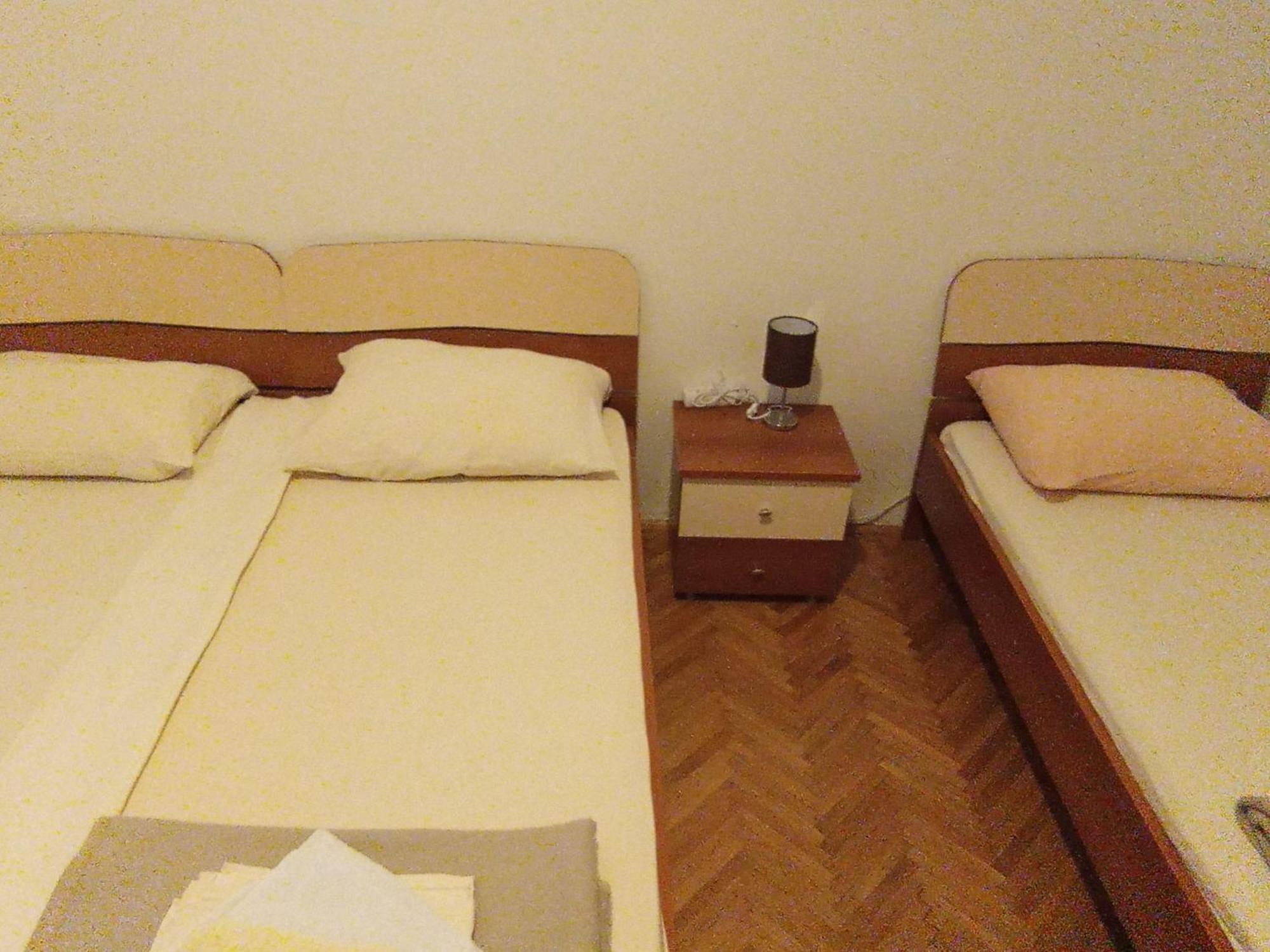 Jasna1 *
